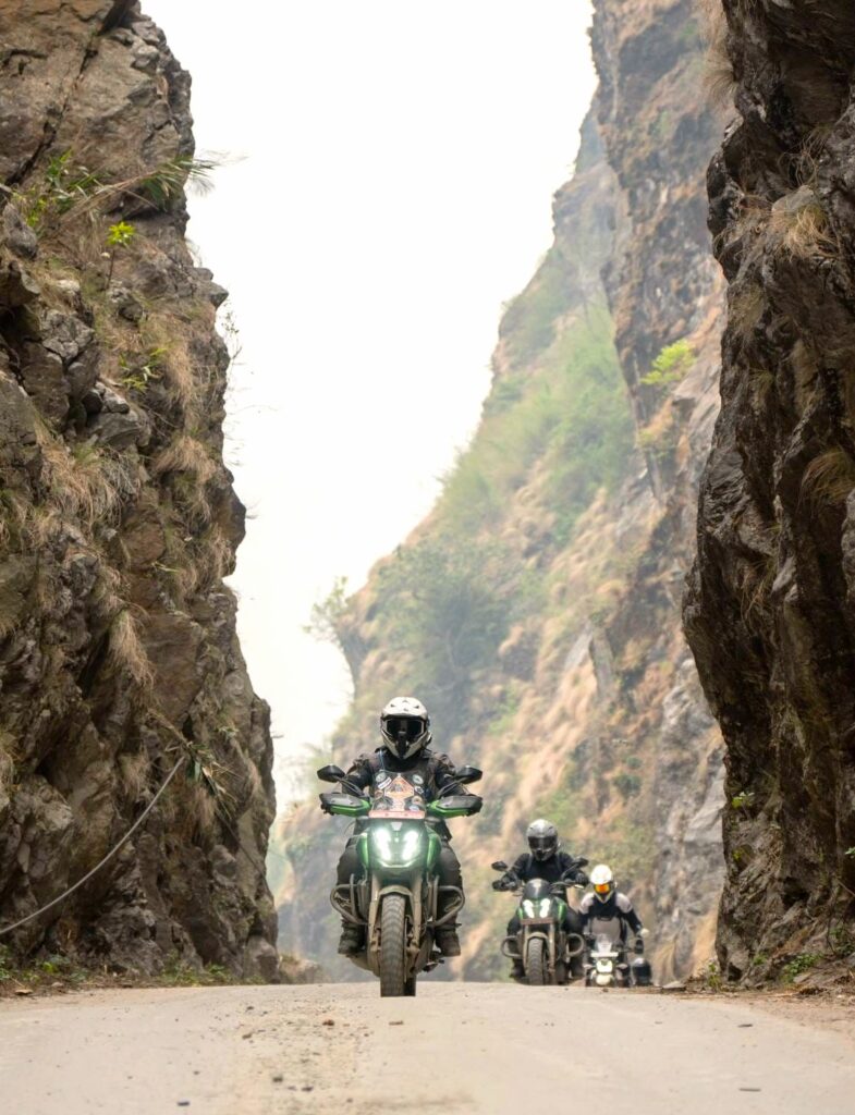 motorbike-tour-in-manang